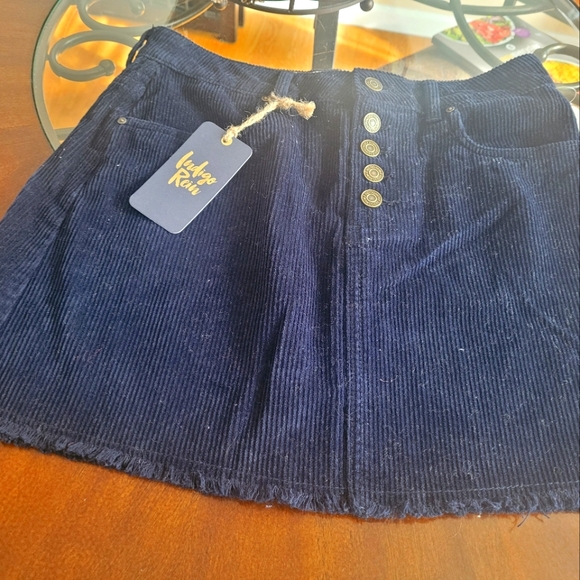 NEW NWT Indigo Rein Navy blue corduroy mini skirt, Women's/Juniors size 7,unworn - Picture 1 of 5